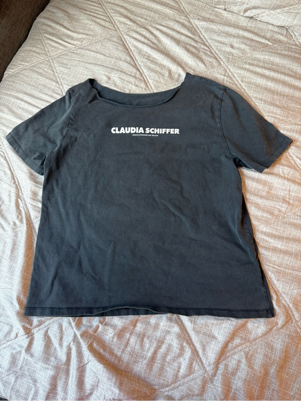Zara distressed black Supermodel tee CLAUDIA SCHIFFER - Large
